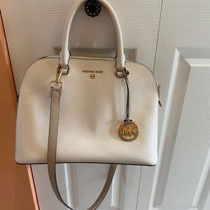 Michael Kors medium size bag